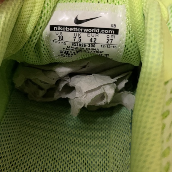 Nike Roshe One Hyper Breathe Sneakers Size 10 Color Green - Picture 9 of 10